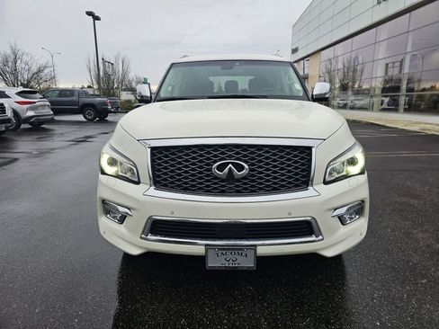 Used 2017 INFINITI QX80 4WD w/ Deluxe Technology Package image 2