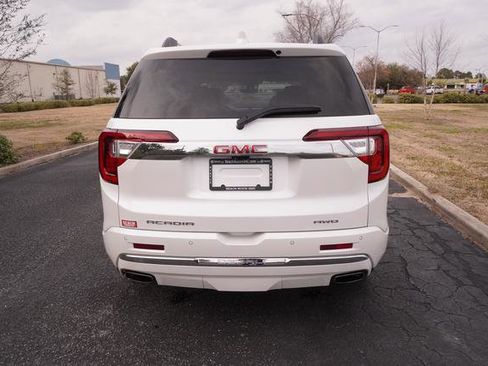 Used 2023 GMC Acadia Denali w/ Denali Ultimate Package image 5