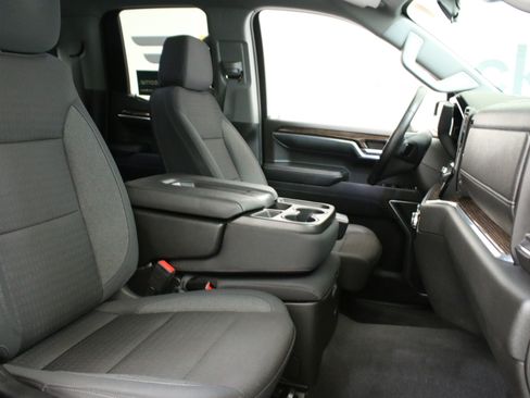 Used 2023 GMC Sierra 1500 SLE AWD/4WD image 29