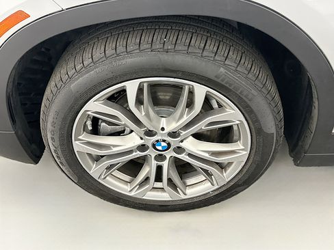 Used 2022 BMW X2 xDrive28i w/ Premium Package image 11