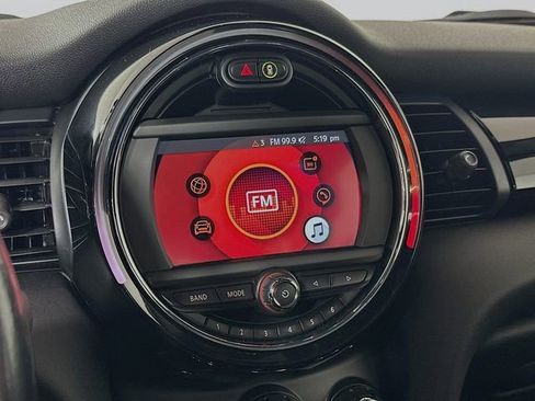 Used 2019 MINI Cooper S image 15