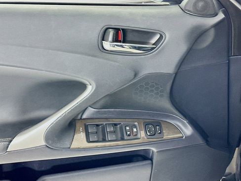 Used 2010 Lexus IS 250 image 17