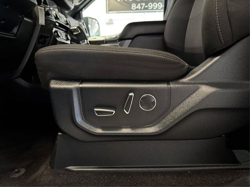 Used 2017 Ford F150 XLT w/ Equipment Group 302A Luxury AWD/4WD image 21