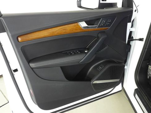 Used 2023 Audi Q5 2.0T Premium Plus image 11