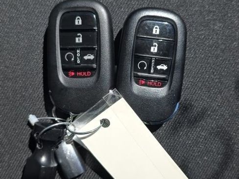 Used 2023 Honda Civic Sport image 28