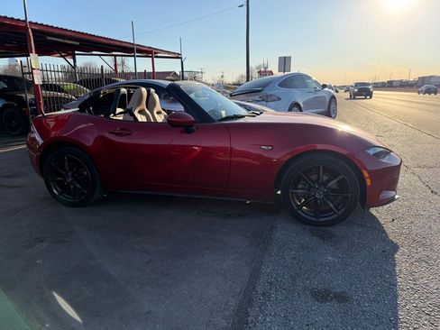 Used 2017 MAZDA MX-5 Miata Grand Touring image 12