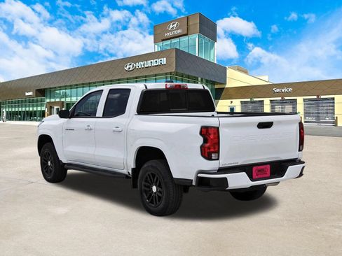 Used 2025 Chevrolet Colorado LT RWD image 8