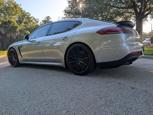 Used 2016 Porsche Panamera GTS AWD/4WD image 5
