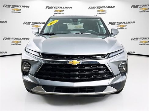 Used 2024 Chevrolet Blazer LT w/ Convenience Package image 2