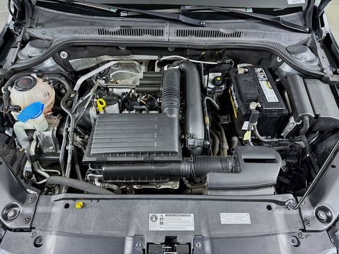 Used 2018 Volkswagen Jetta Wolfsburg Edition image 31