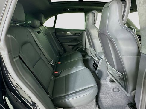 Used 2025 Porsche Macan Turbo Electric image 29