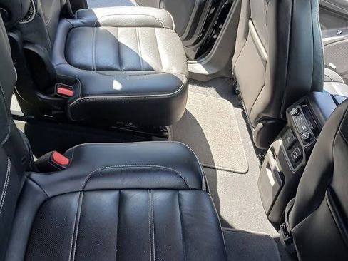 Used 2019 GMC Acadia Denali AWD/4WD image 22