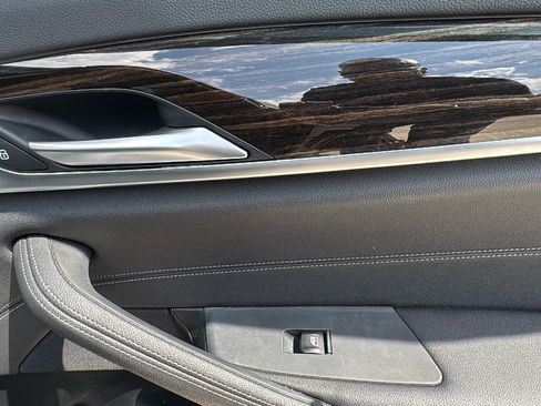 Used 2023 BMW 530i w/ Convenience Package image 31