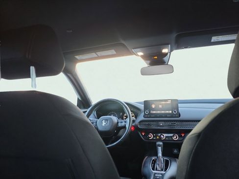 Used 2024 Honda HR-V Sport image 17