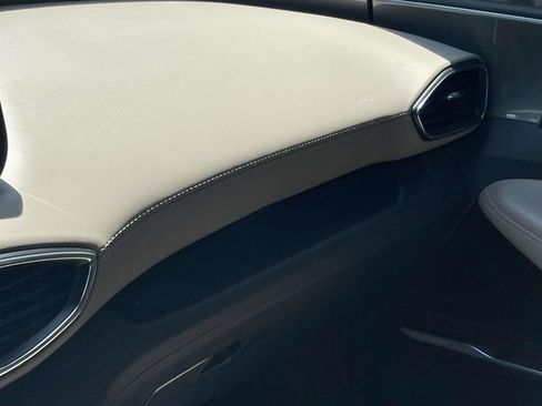 Certified 2023 Hyundai Santa Fe Limited FWD image 33