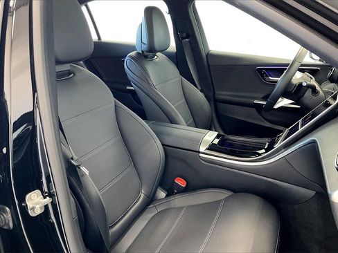 Used 2025 Mercedes-Benz C 300 C 300 image 8