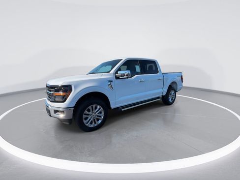 New 2026 Ford F150 XLT w/ Equipment Group 302A MID AWD/4WD image 4