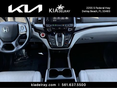 Used 2023 Honda Odyssey Elite image 14