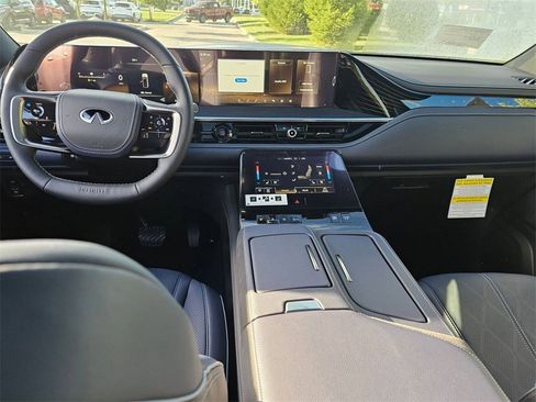 New 2026 INFINITI QX80 SPORT w/ Sport Exterior Package image 24