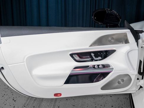 Certified 2026 Mercedes-Benz Maybach SL 680 image 18