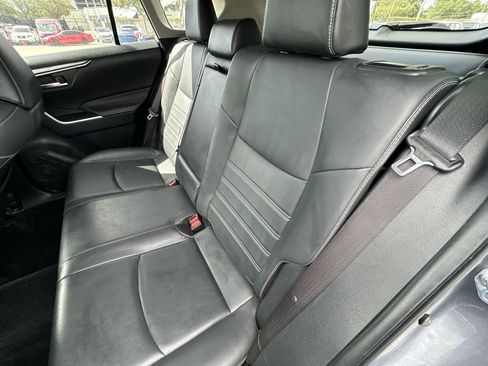 Used 2020 Toyota RAV4 XLE Premium image 26