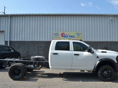 New 2025 RAM 5500 Tradesman image 9