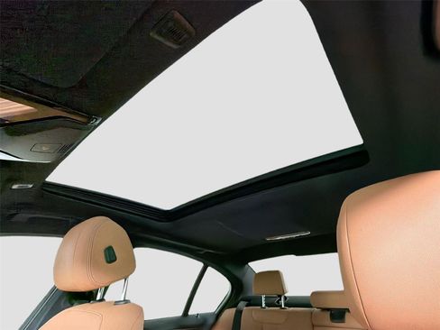 Certified 2022 BMW 540i xDrive w/ M Sport Package AWD/4WD image 22