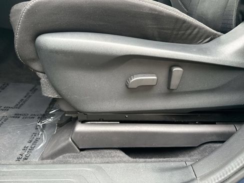 Used 2023 Subaru Ascent Premium AWD/4WD image 14