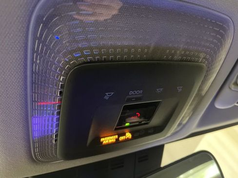New 2026 Toyota Prius Plug-In Hybrid FWD image 16