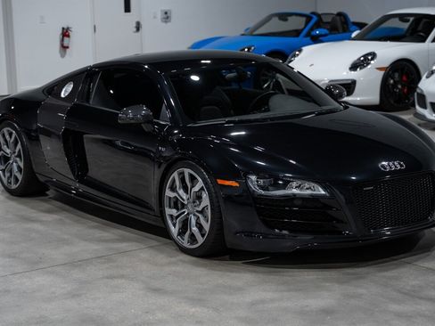 Used 2011 Audi R8 V10 AWD/4WD image 8