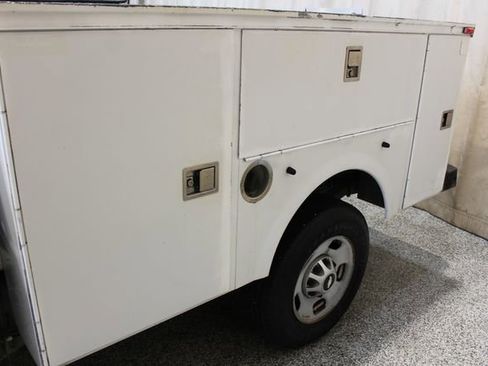 Used 2011 Chevrolet Silverado 2500 W/T image 6