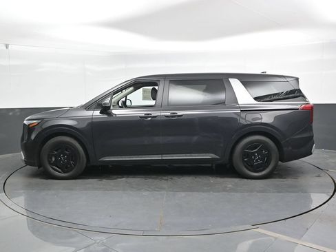 Used 2026 Kia Carnival FWD image 10