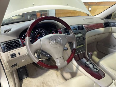 Used 2004 Lexus ES 330 image 18