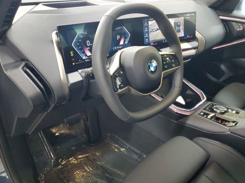 Used 2025 BMW X3 xDrive30i w/ Premium Package image 12