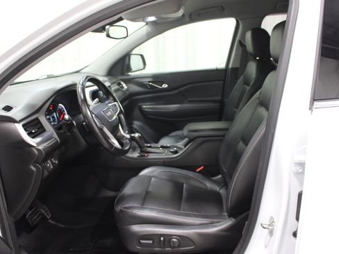 Used 2019 GMC Acadia SLT AWD/4WD image 3