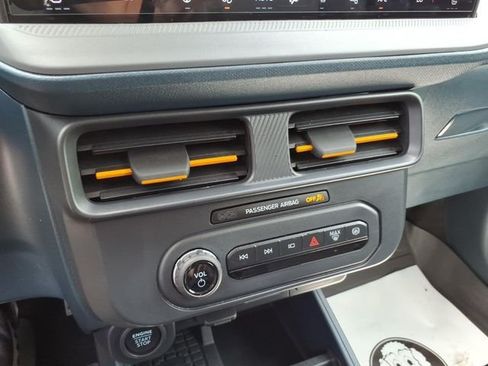 Used 2025 Ford Maverick Tremor AWD/4WD image 23