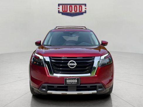 Used 2025 Nissan Pathfinder SL AWD/4WD image 5