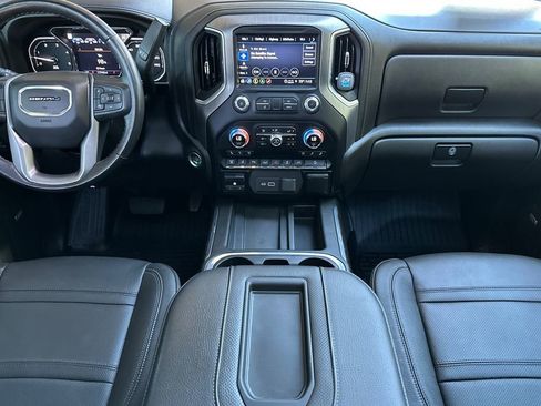 Used 2022 GMC Sierra 2500 Denali w/ Denali Ultimate Package AWD/4WD image 13