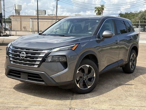 Used 2025 Nissan Rogue SV AWD/4WD image 1