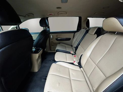 Used 2016 Kia Sedona SX FWD image 15