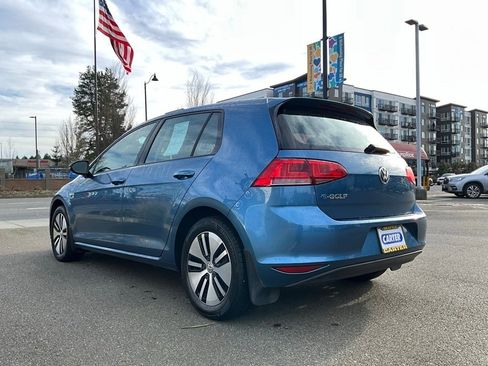 Used 2016 Volkswagen e-Golf SE w/ DC Fast Charging Package image 6