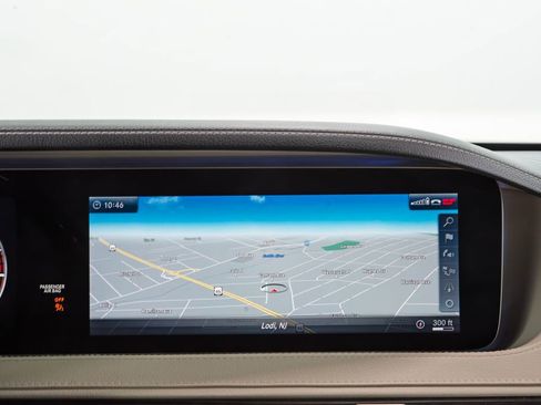 Used 2018 Mercedes-Benz S 560 4MATIC Sedan image 34