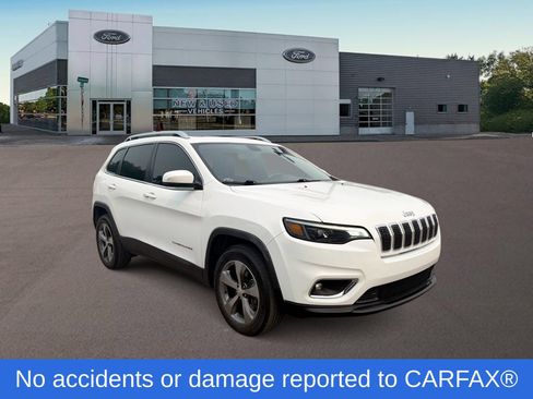 Used 2019 Jeep Cherokee Limited AWD/4WD image 2