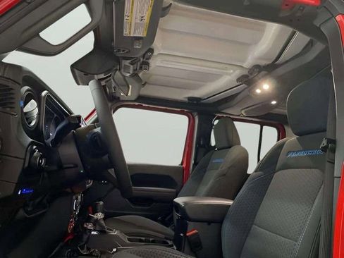 Used 2025 Jeep Wrangler Unlimited Rubicon 4xe w/ Safety Group image 19