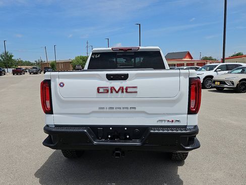 New 2026 GMC Sierra 1500 AT4X AWD/4WD image 4