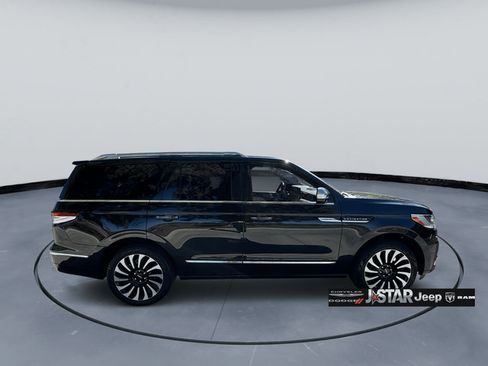 Used 2024 Lincoln Navigator Black Label AWD/4WD image 3