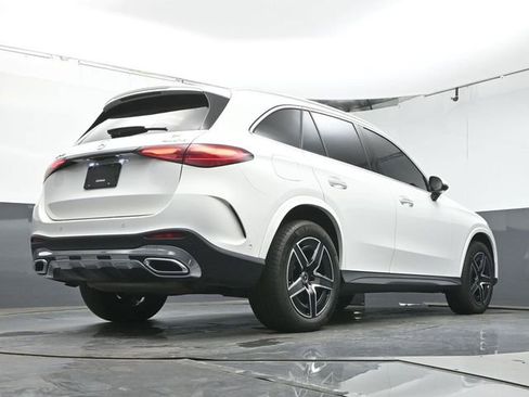 Used 2024 Mercedes-Benz GLC 300 4MATIC image 38