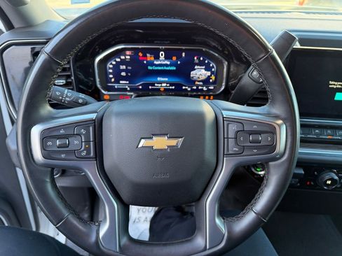 Used 2025 Chevrolet Silverado 1500 LT image 16