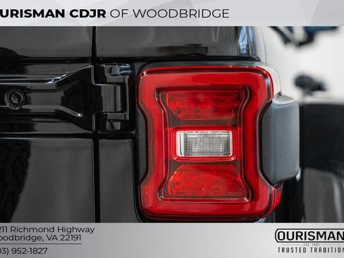 Used 2022 Jeep Wrangler Unlimited Rubicon 4xe w/ Cold Weather Group image 7