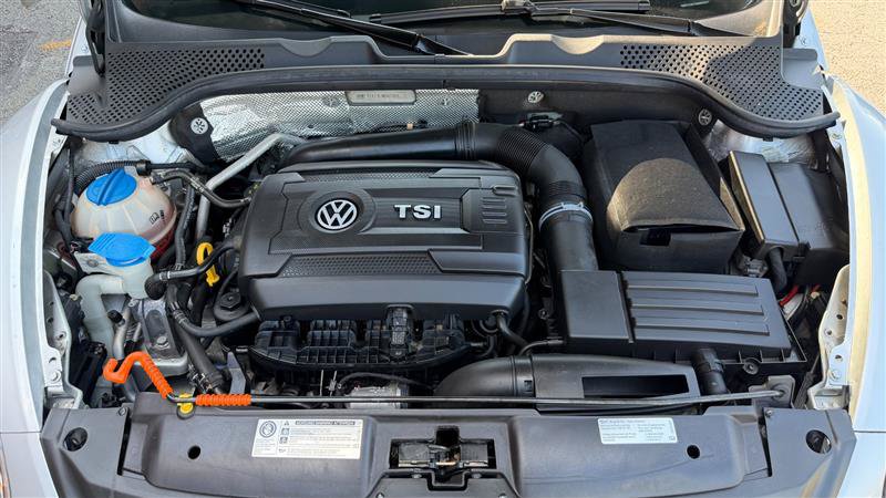 Used 2015 Volkswagen Beetle 1.8T Classic FWD image 7